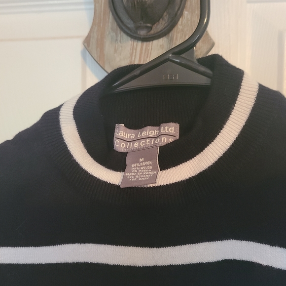 Laura Leigh Ltd. Collections, Women's Short Sleeve Blouse/Shell, Black & White - Picture 6 of 7